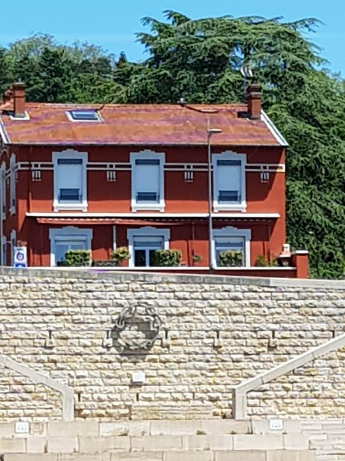 Studio Cosy Entierement Renove A Deux Pas De Lyon Fontaines-sur-Saone Eksteriør billede