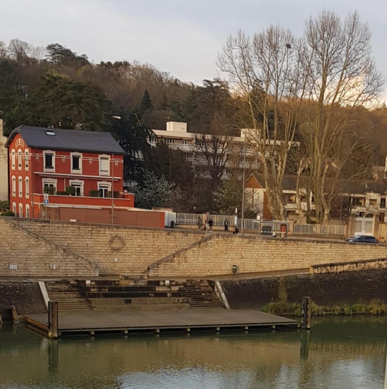 Studio Cosy Entierement Renove A Deux Pas De Lyon Fontaines-sur-Saone Eksteriør billede
